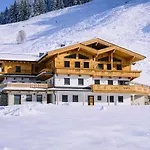 Beim Lois Isskogelblick - By Alpenluxus Collection